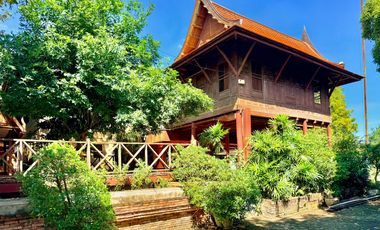 Traditional Thai-style house for rent by the Chao Phraya River, Mueang District, Ayutthaya.
