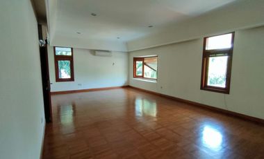 Rumah Besar & Luas 2 Lantai di Mampang Prapatan, Jakarta Selatan