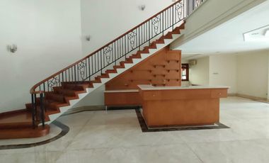 Rumah Besar & Luas 2 Lantai di Mampang Prapatan, Jakarta Selatan