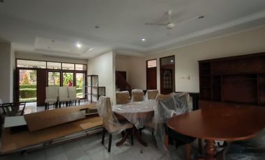 Rumah 2 Lantai Jervois Park Dengan Private Pool di TB Simatupang Jakarta Selatan