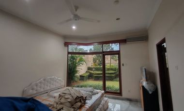 Rumah 2 Lantai Jervois Park Dengan Private Pool di TB Simatupang Jakarta Selatan