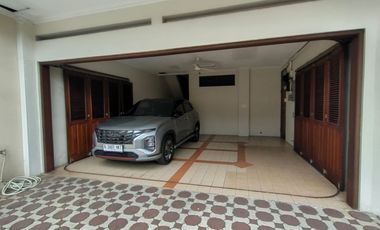 Rumah 2 Lantai Jervois Park Dengan Private Pool di TB Simatupang Jakarta Selatan
