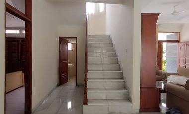 Rumah Mewah Dengan Lokasi Premium di TB Simatupang, Jakarta Selatan