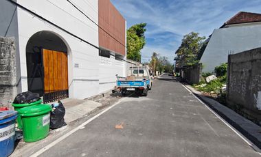 Disewakan Tanah Cocok untuk Gudang Atau Rumah Di Area Renon