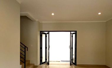 Rumah Cluster Regia 2lt 8x13 104m type 4KT SCG Summarecon Crown Gading Bekasi