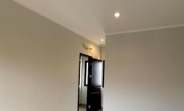 Rumah Cluster Regia 2lt 8x13 104m type 4KT SCG Summarecon Crown Gading Bekasi