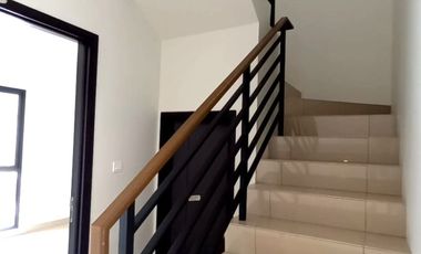 Rumah Cluster Regia 2lt 8x13 104m type 4KT SCG Summarecon Crown Gading Bekasi