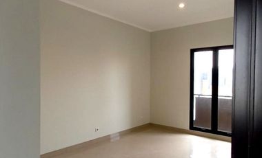 Rumah Cluster Regia 2lt 8x13 104m type 4KT SCG Summarecon Crown Gading Bekasi