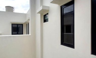 Rumah Cluster Regia 2lt 8x13 104m type 4KT SCG Summarecon Crown Gading Bekasi