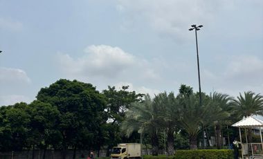 Dijual Atau Disewakan Ruko Jalan I Gusti Ngurah Rai Bukit Podomoro Boulevard 3 Lantai, Lebar 5, Panjang 10, Parkir Luas dan Tidak Berbayar Duren Sawit