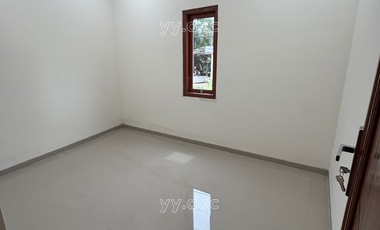 Dijual Rumah Lokasi Kampung Timur Posisi Hook, Siap Huni