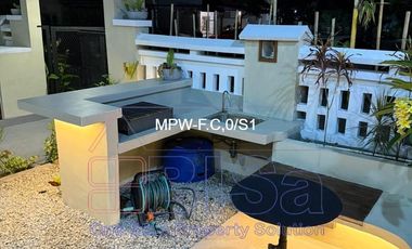 Rumah Hook 2 Lantai – Japanese Garden Villa