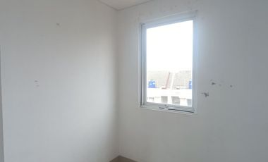 Disewakan rumah 3 lantai minimalis di palm blossom taman surya