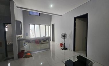 Dijual/ Disewakan Rumah di Jl. Delima Utara 3 cluster Ruby, Pondok Tjandra Indah, Sidoarjho-Fully Furnished