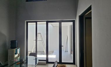 Dijual/ Disewakan Rumah di Jl. Delima Utara 3 cluster Ruby, Pondok Tjandra Indah, Sidoarjho-Fully Furnished