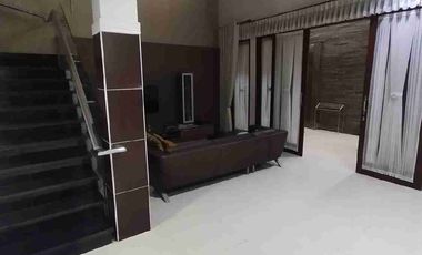 Disewakan Rumah Mewah Full Furnished Siap Huni Batununggal