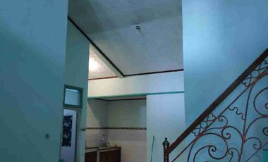 Disewakan Rumah 2 Lantai Sayap Batununggal