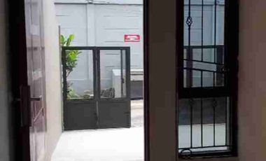 Disewakakan Rumah Minimalis Modern Dalam Komplek Inhoftank