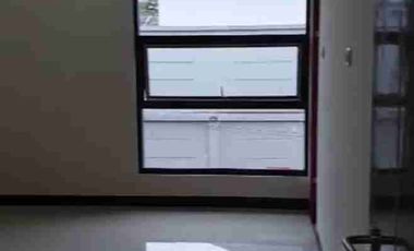 Disewakakan Rumah Minimalis Modern Dalam Komplek Inhoftank