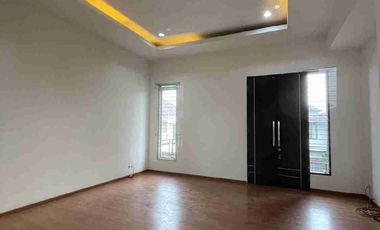 Disewakan Rumah Semi Furnished di Mekar Wangi