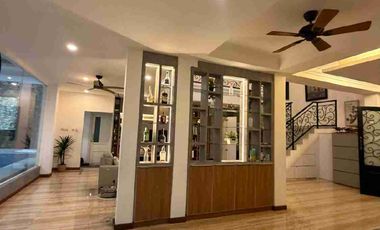 Dijual Rumah Semi Furnished dan kolam renang