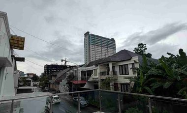 Dijual Rumah Semi Furnished dan kolam renang