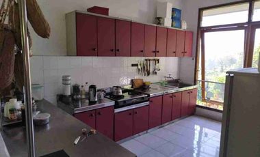 Dijual Villa Tretes View Alam Lengkap dan Siap Huni