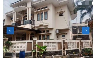 Murah Rumah Besar di Komplek Taman Mutiara Cimahi