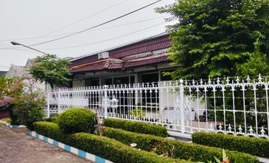 Dijual Rumah (Hook) sebelah RS Mitra Keluarga Pondok Tjandra