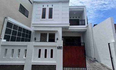 DIJUAL RUMAH MEWAH ELEGAN MASIH GREES PUSAT KOTA YOGYAKARTA GEDONGKIWO