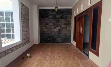 DIJUAL RUMAH MEWAH ELEGAN MASIH GREES PUSAT KOTA YOGYAKARTA GEDONGKIWO