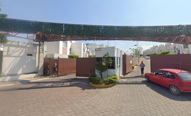 INVERSIÓN VACACIONAL: Casa camino a Tequesquitengo, Tlatenchi ¡Ahorro del 50%!