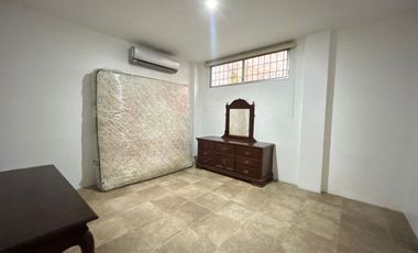 Departamento Semiamoblado en Alquiler en Lomas de Urdesa, 2 Habitaciones, 3 Baños, Garaje, Norte de Guayaquil.