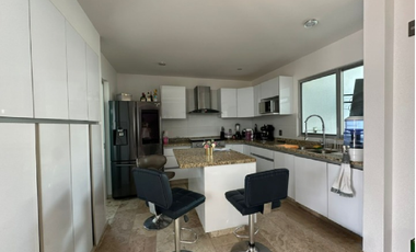 CASA EN VENTA EN FRACCIONAMIENTO LOMAS DE COCOYOC MORELOS