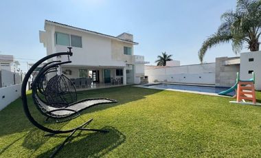 CASA EN VENTA EN FRACCIONAMIENTO LOMAS DE COCOYOC MORELOS