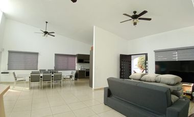 CASA EN VENTA EN FRACCIONAMIENTO LOMAS DE COCOYOC, MORELOS