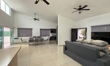 CASA EN VENTA EN FRACCIONAMIENTO LOMAS DE COCOYOC, MORELOS