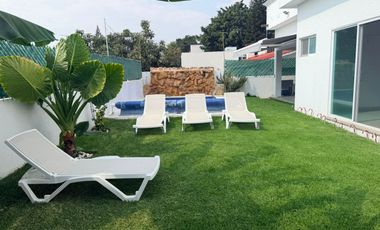 CASA EN VENTA EN FRACCIONAMIENTO LOMAS DE COCOYOC, MORELOS