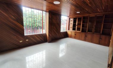 🏆  LA CASA DE 3 PISOS EN TEUSAQUILLO CON MÁXIMO POTENCIAL