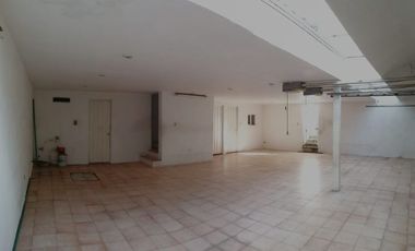CASONA EN COL. LA PAZ, IDEAL PARA CLÍNICA, ESCUELA, OFICINAS, NOTARÍA, ETC. $13'900,000