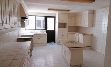 CASONA EN COL. LA PAZ, IDEAL PARA CLÍNICA, ESCUELA, OFICINAS, NOTARÍA, ETC. $13'900,000