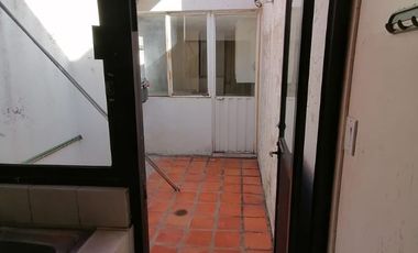 CASONA EN COL. LA PAZ, IDEAL PARA CLÍNICA, ESCUELA, OFICINAS, NOTARÍA, ETC. $13'900,000