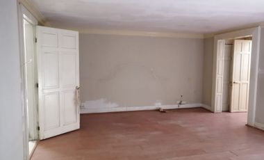 CASONA EN COL. LA PAZ, IDEAL PARA CLÍNICA, ESCUELA, OFICINAS, NOTARÍA, ETC. $13'900,000