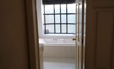 CASONA EN COL. LA PAZ, IDEAL PARA CLÍNICA, ESCUELA, OFICINAS, NOTARÍA, ETC. $13'900,000