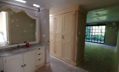 CASONA EN COL. LA PAZ, IDEAL PARA CLÍNICA, ESCUELA, OFICINAS, NOTARÍA, ETC. $13'900,000