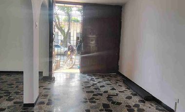 SE ALQUILA CASA BARRIO TEQUENDAMA CALI