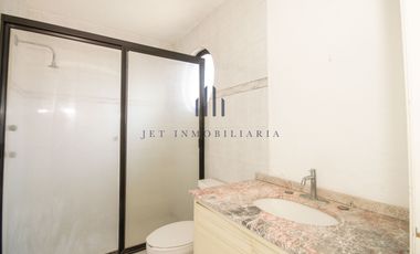 Casa en condominio horizontal para remodelar en interlomas