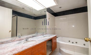 Casa en condominio horizontal para remodelar en interlomas