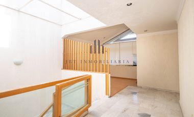 Casa en condominio horizontal para remodelar en interlomas