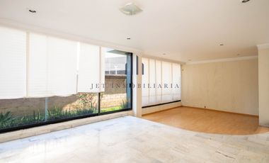 Casa en condominio horizontal para remodelar en interlomas